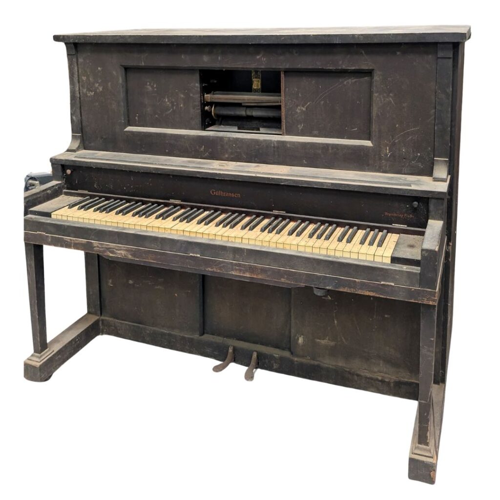 The Gulbransen player piano in its current, original condition